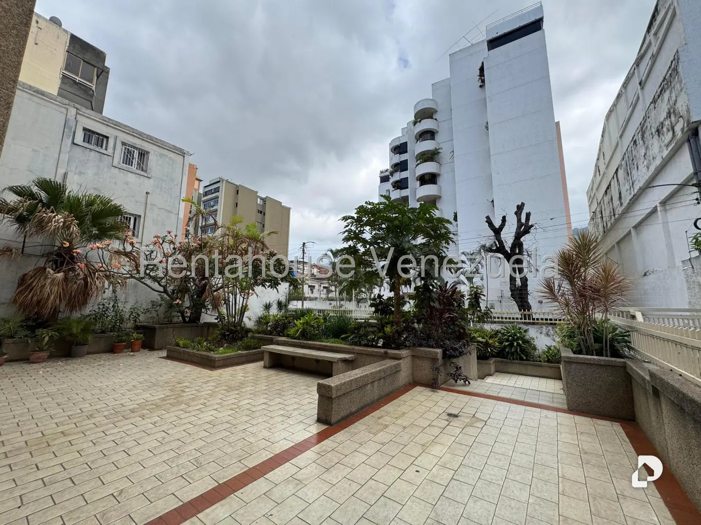 Apartamento en La Florida, Caracas – 3