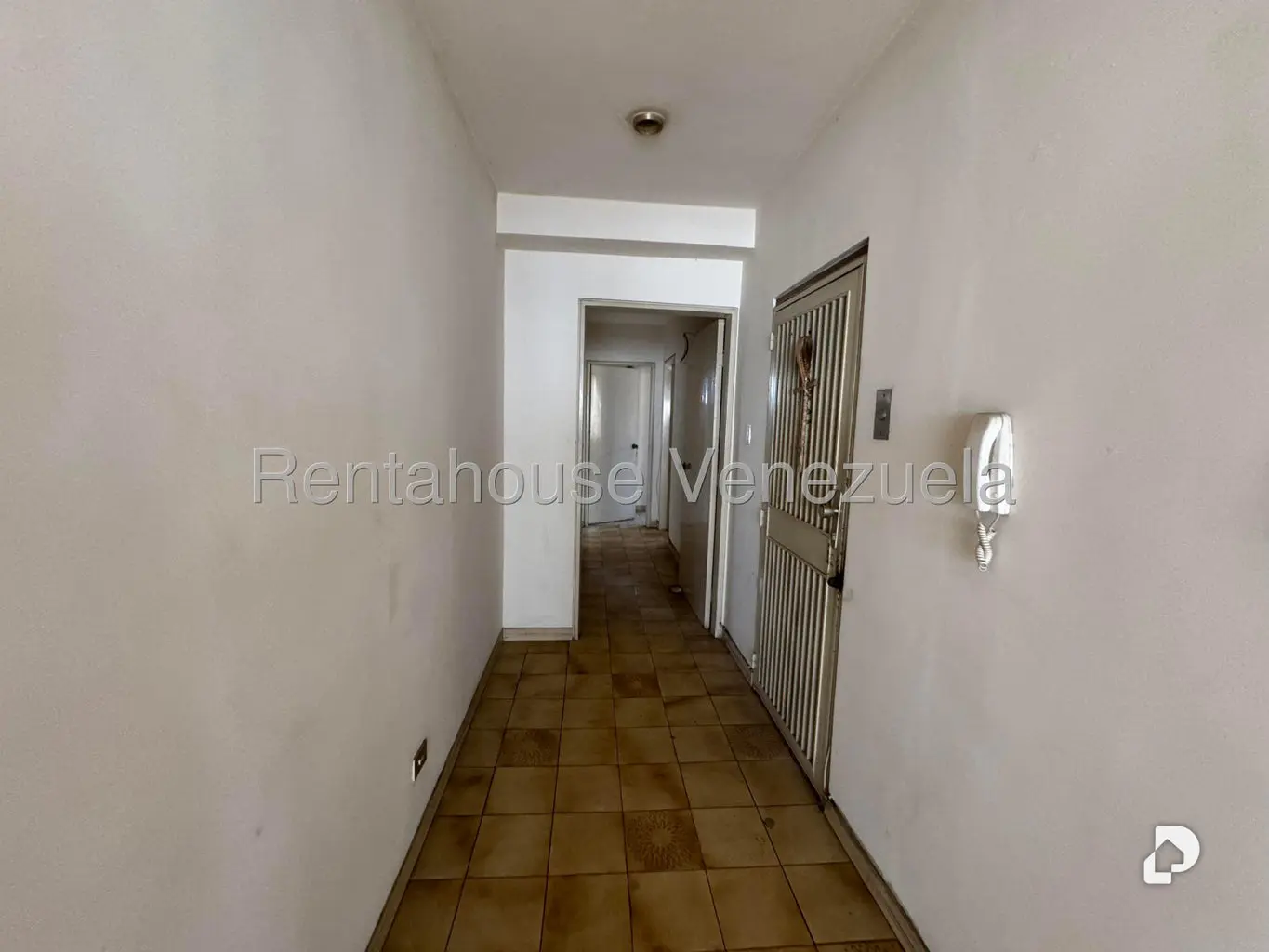 Apartamento en La Florida, Caracas – 22