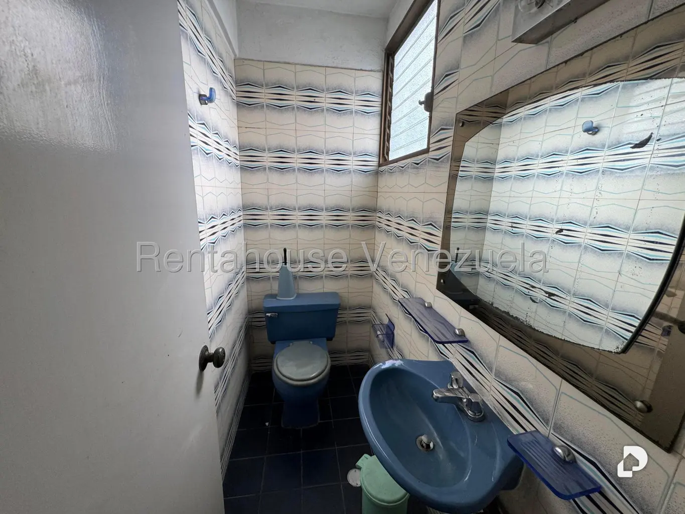 Apartamento en La Florida, Caracas – 11