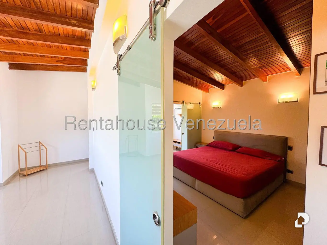 Casa en Prados del Este, Caracas – 33