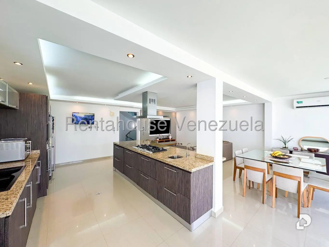 Casa en Prados del Este, Caracas – 19