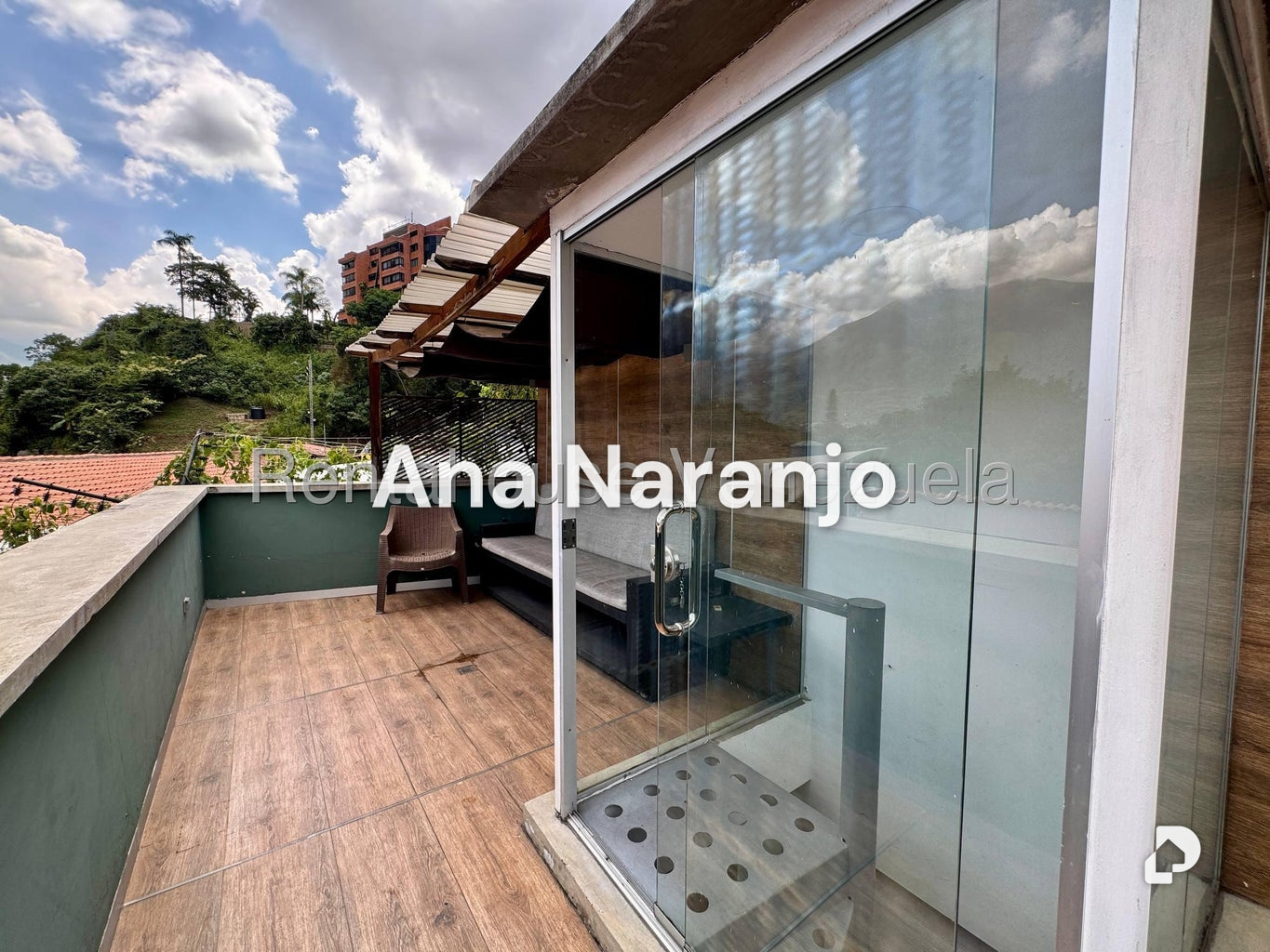 Local comercial en Chuao, Caracas – 31