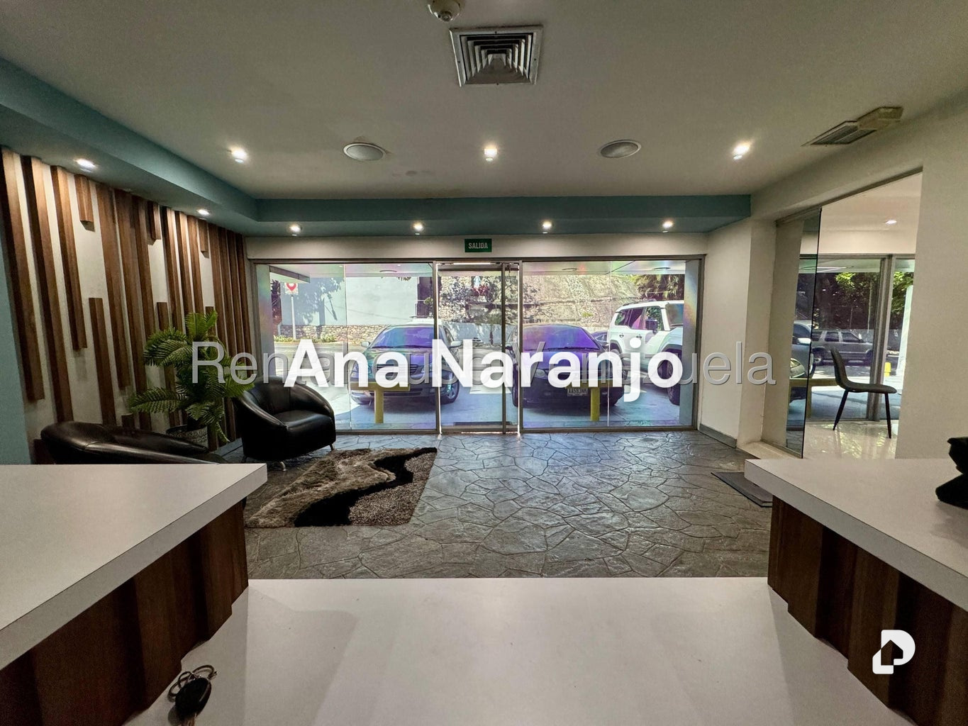 Local comercial en Chuao, Caracas – 8