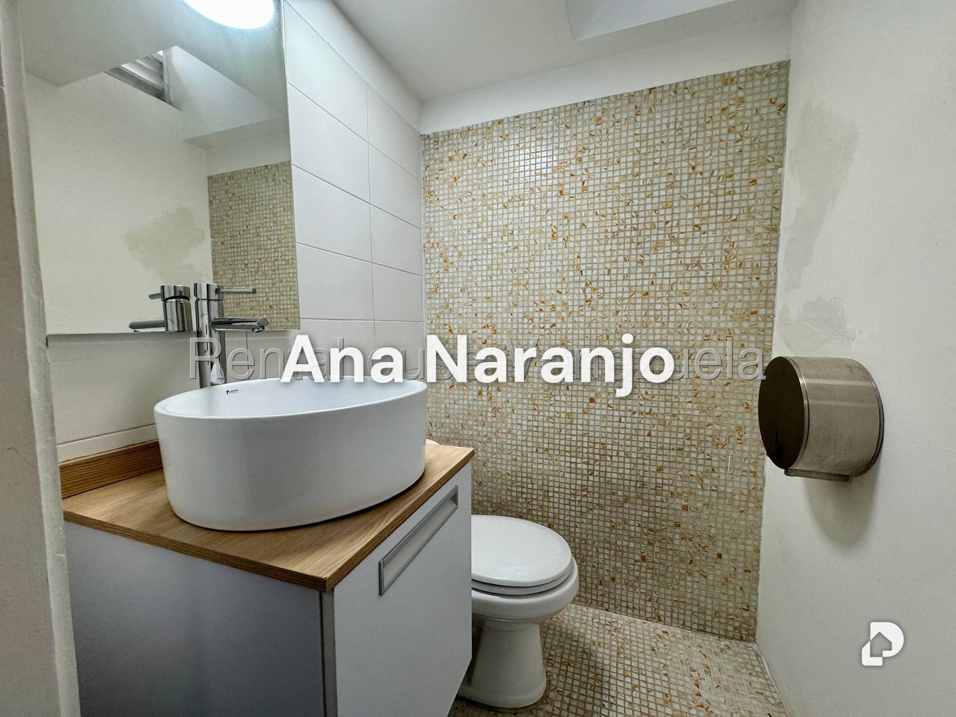 Local comercial en Chuao, Caracas – 47