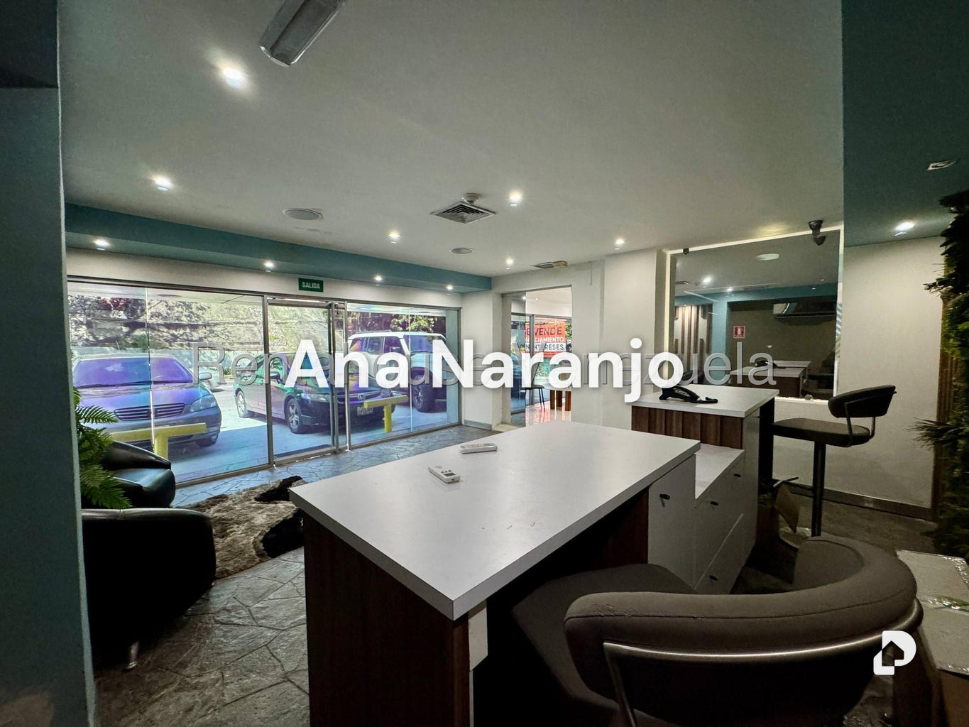 Local comercial en Chuao, Caracas – 9