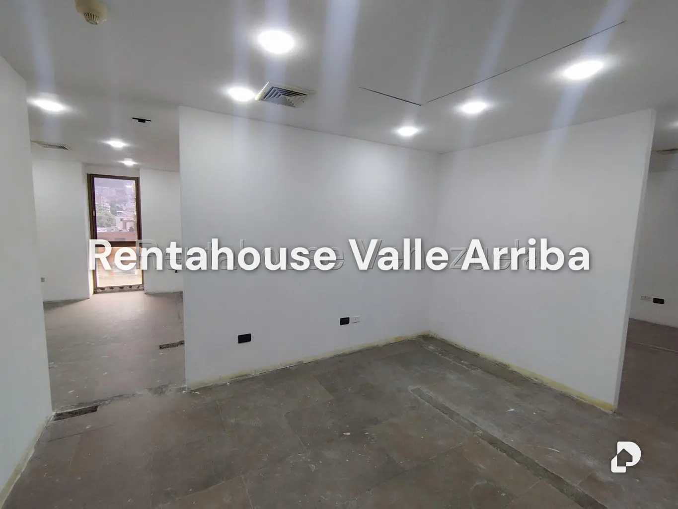 Local comercial en Los Palos Grandes, Caracas – 5