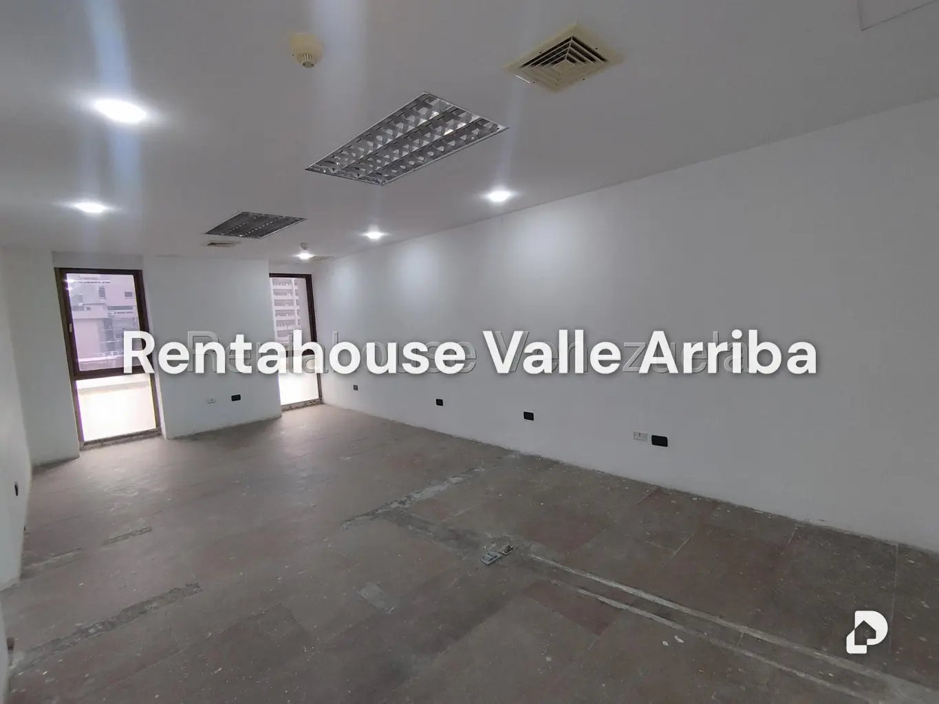 Local comercial en Los Palos Grandes, Caracas – 4