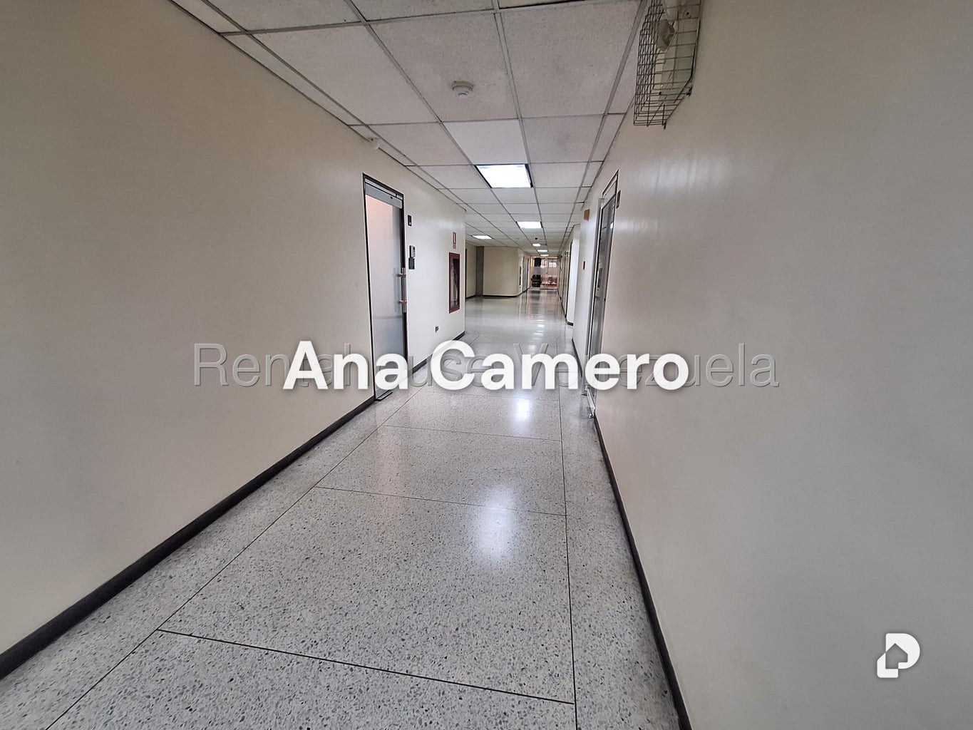 Oficina en Santa Paula, Caracas – 19