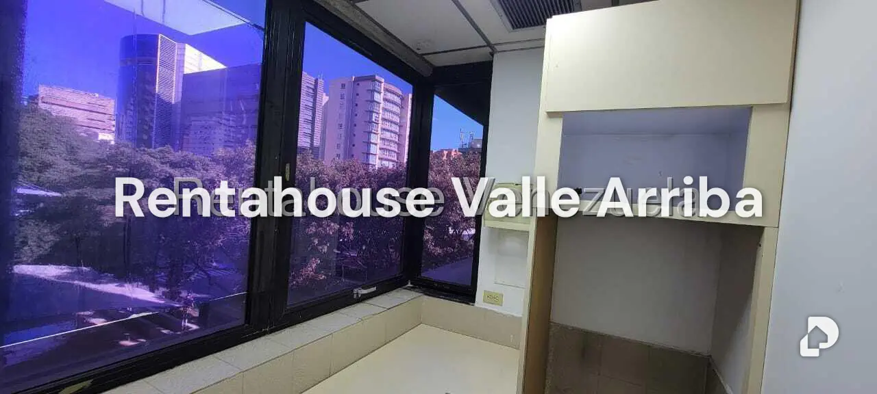Local comercial en El Rosal, Caracas – 12