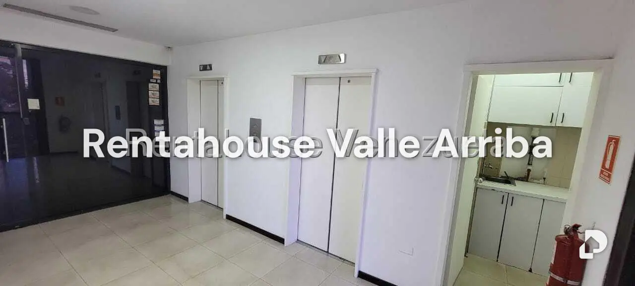 Local comercial en El Rosal, Caracas – 3