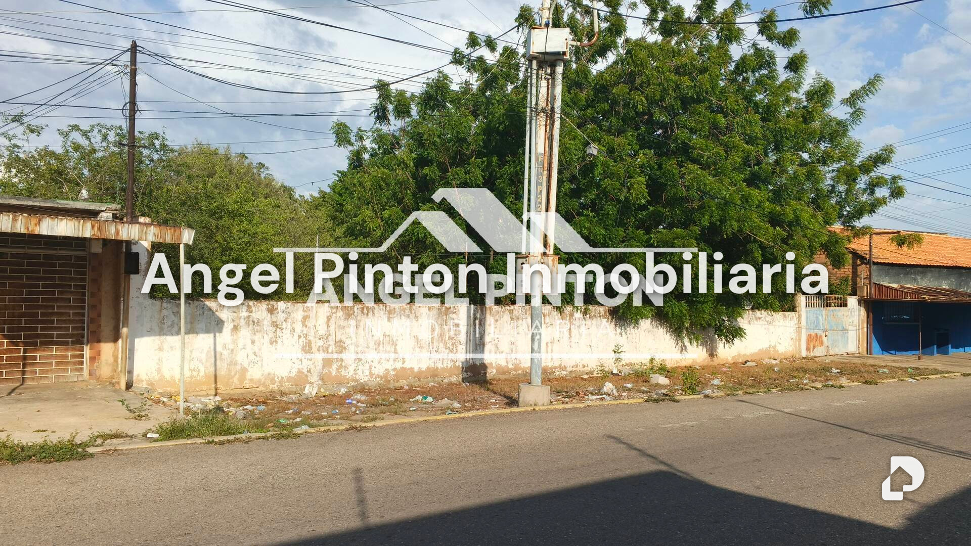 Terreno en Calle Falcón, Maracaibo – 2