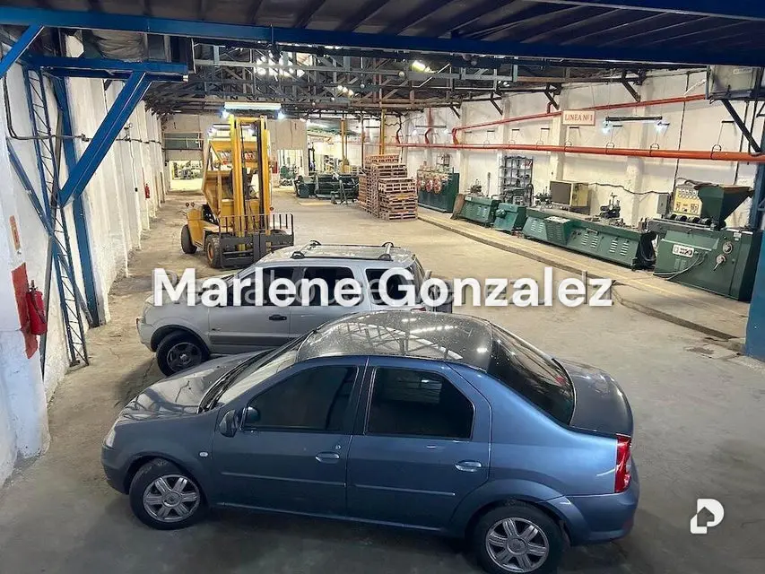 Galpón en Urbanización Industrial, Caracas – 11