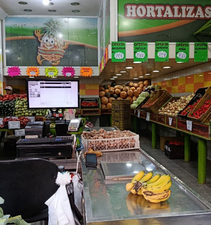 Local comercial en Los Teques, Altos Mirandinos - 1