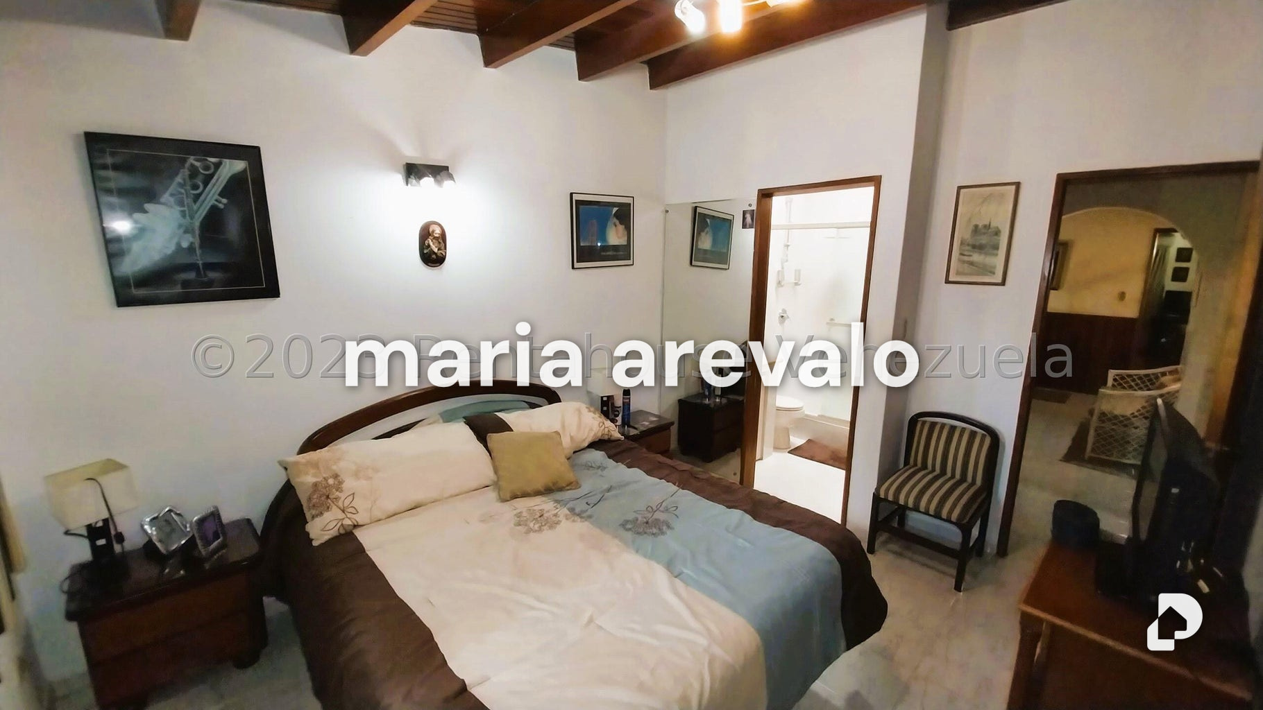 Casa en Alto Prado, Caracas – 20