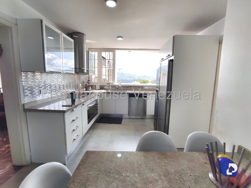 Casa en Santa Paula, Caracas – 8