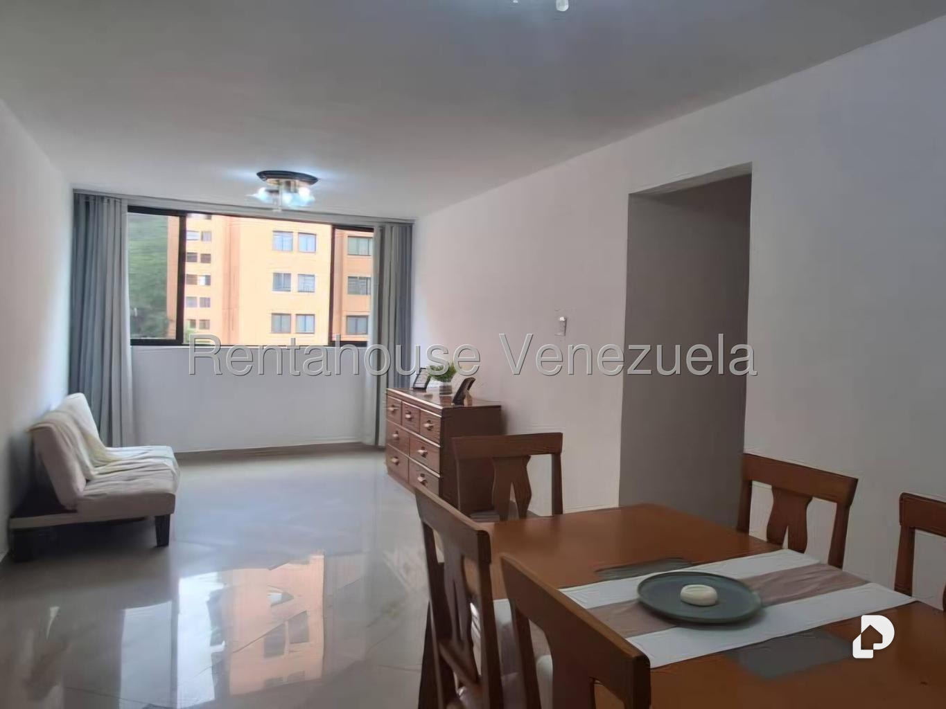 Apartamento en Parque Caiza, Caracas – 1