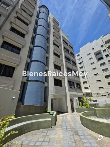 Apartamento en El Bosque, Maracay – 2