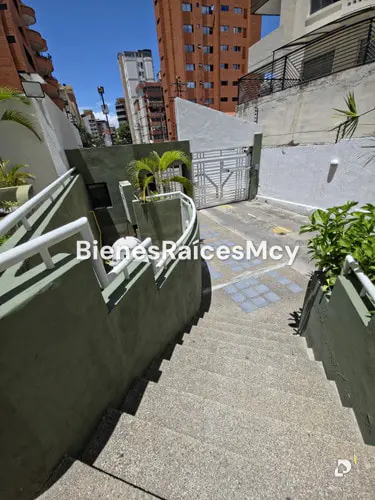 Apartamento en El Bosque, Maracay – 3