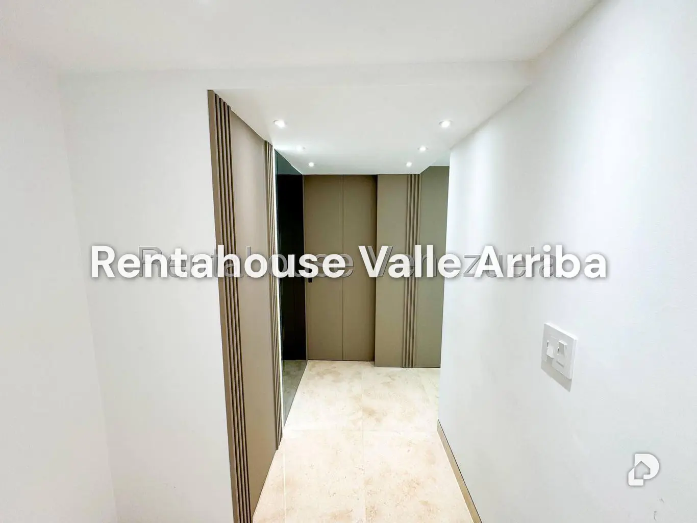 Apartamento en El Rosal, Caracas – 17