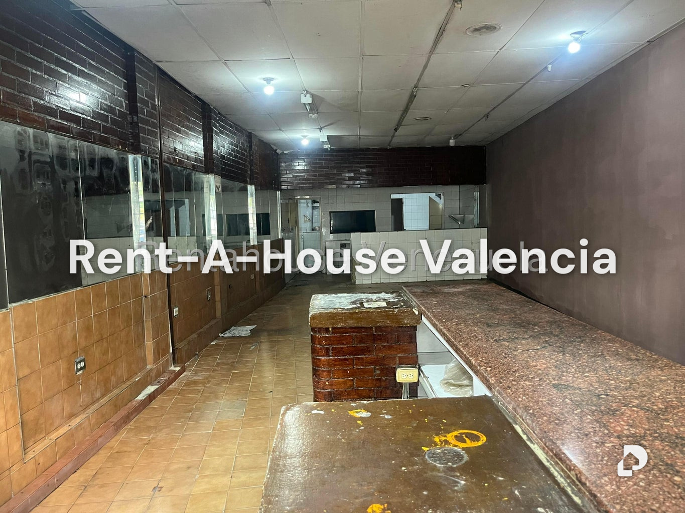 Local comercial en Avenida Bolivar Norte, Valencia – 3