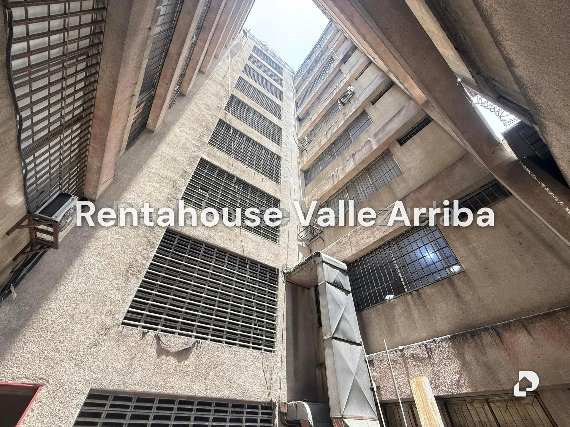Edificio en Centro, Caracas – 13