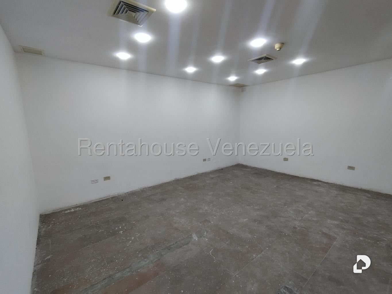 Oficina en Los Palos Grandes, Caracas – 5