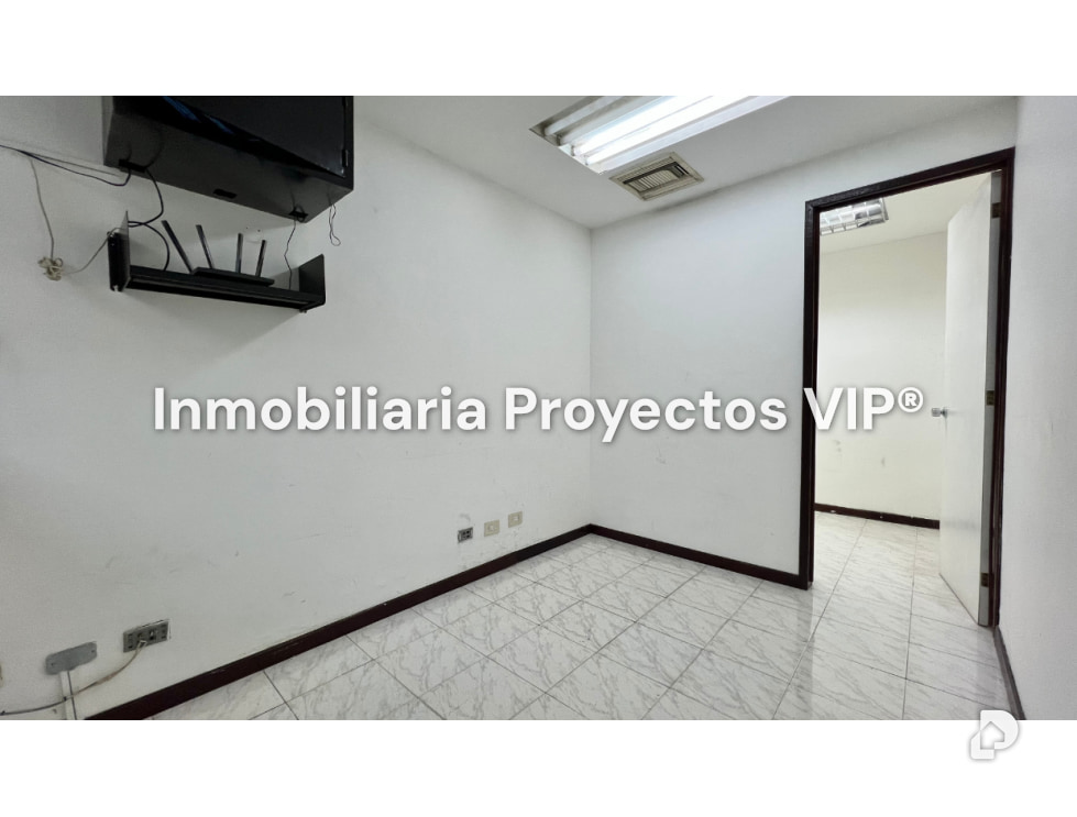 Oficina en La Urbina, Caracas – 10