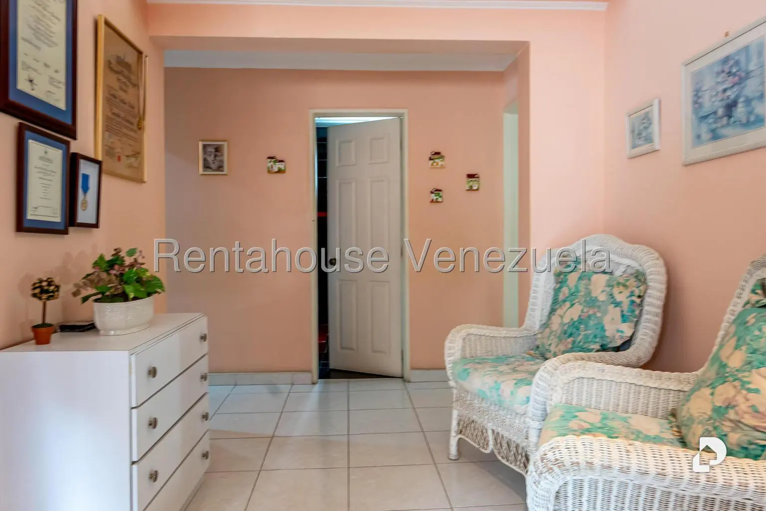 Casa en Lomas de Prados del Este, Caracas – 21