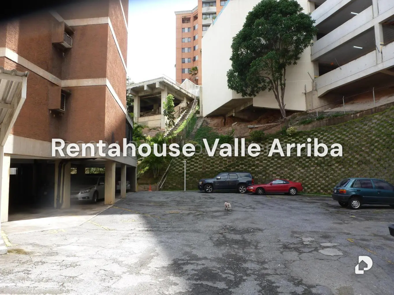 Apartamento en Lomas de Las Mercedes, Caracas – 24