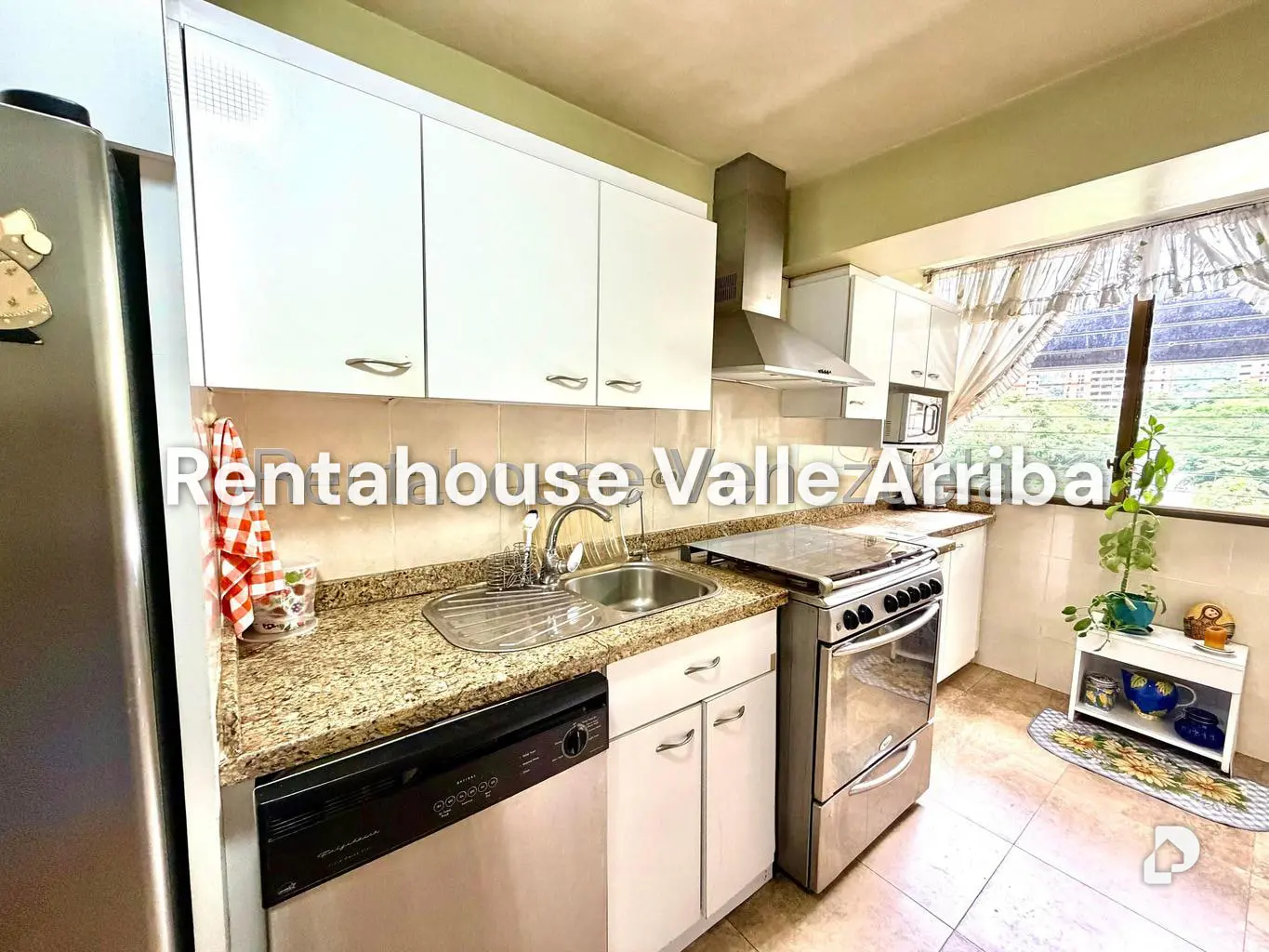 Apartamento en Las Mesetas de Santa Rosa de Lima, Caracas – 11