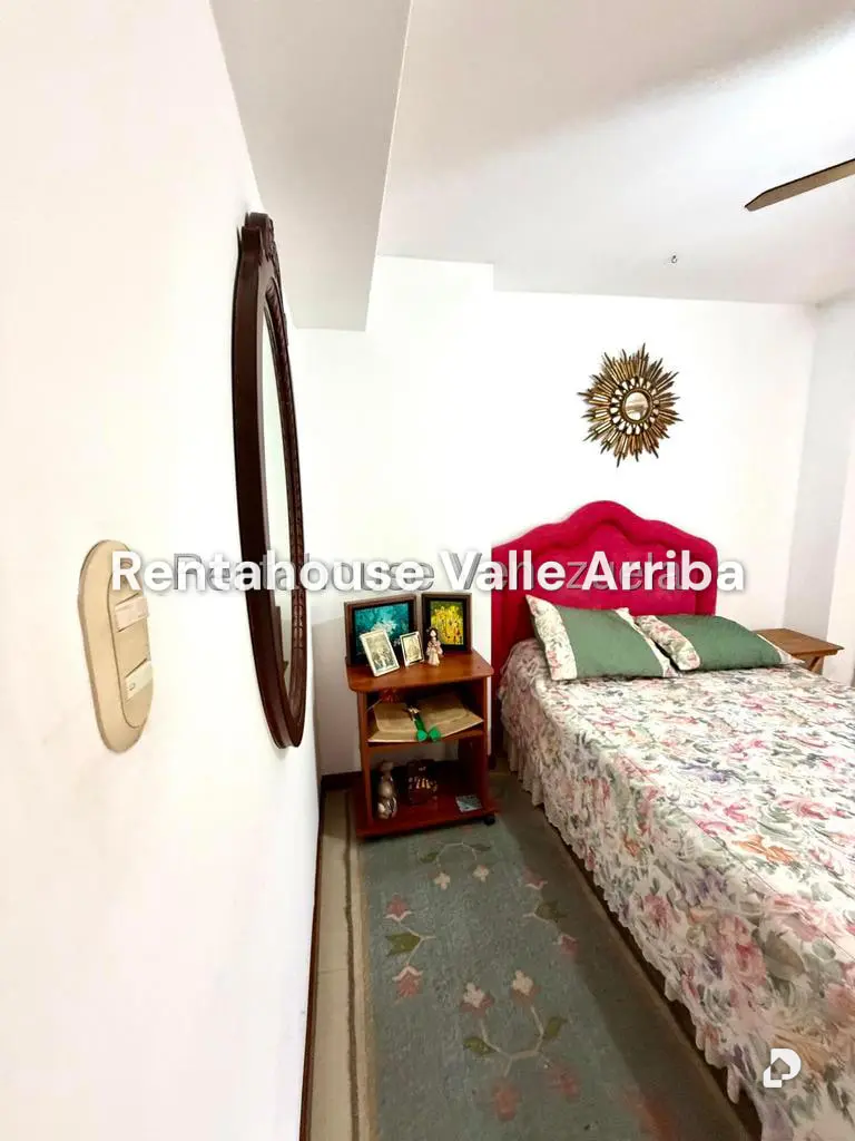 Apartamento en Las Mesetas de Santa Rosa de Lima, Caracas – 14
