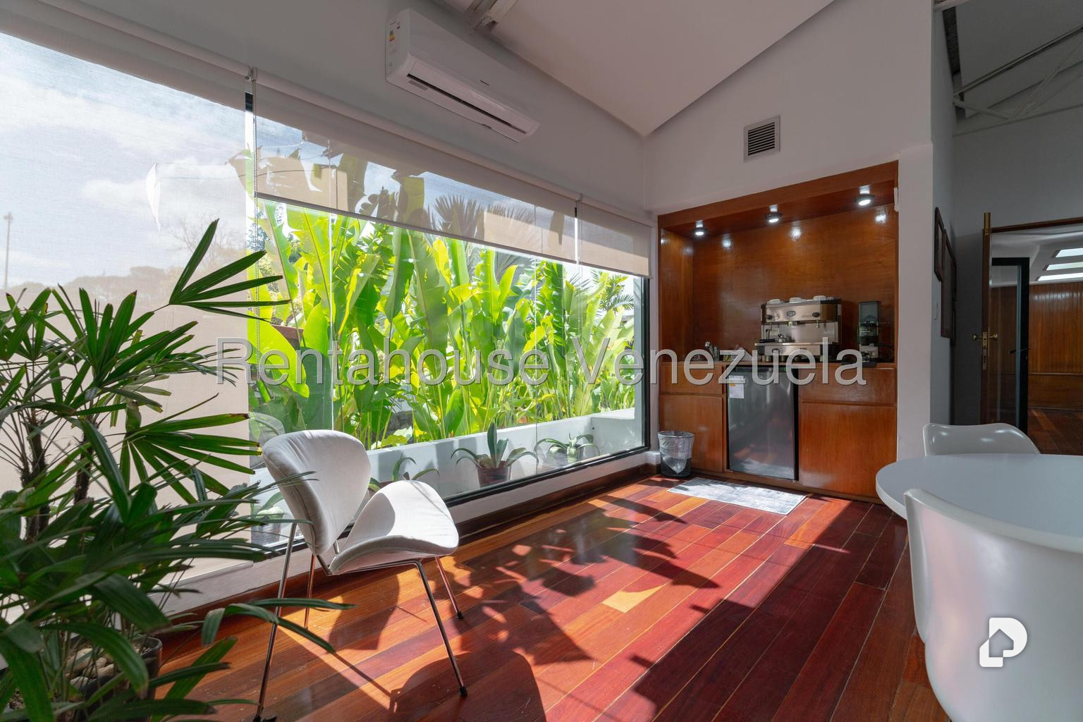 Casa en Altamira, Caracas – 19