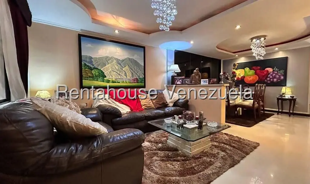 Terreno en Los Guayabitos, Caracas - 1