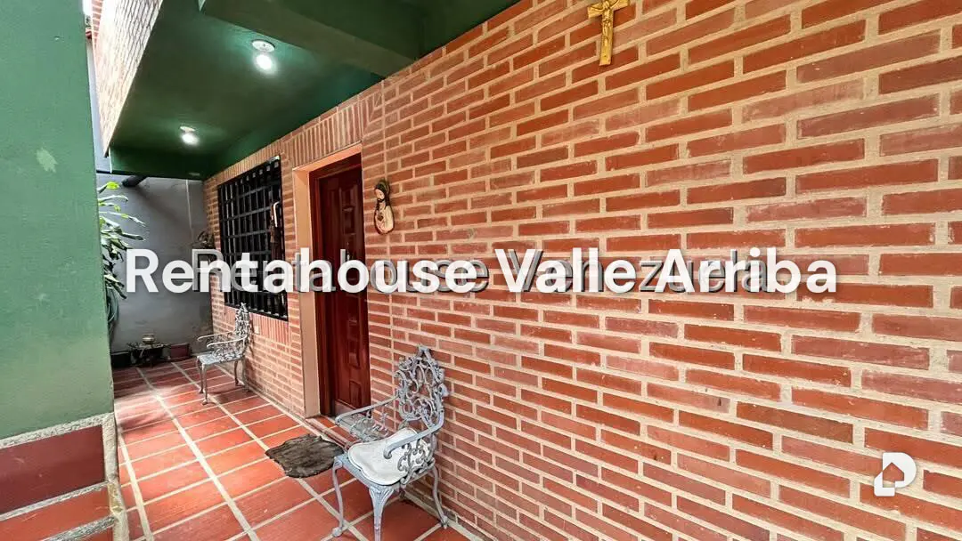 Terreno en Los Guayabitos, Caracas – 27