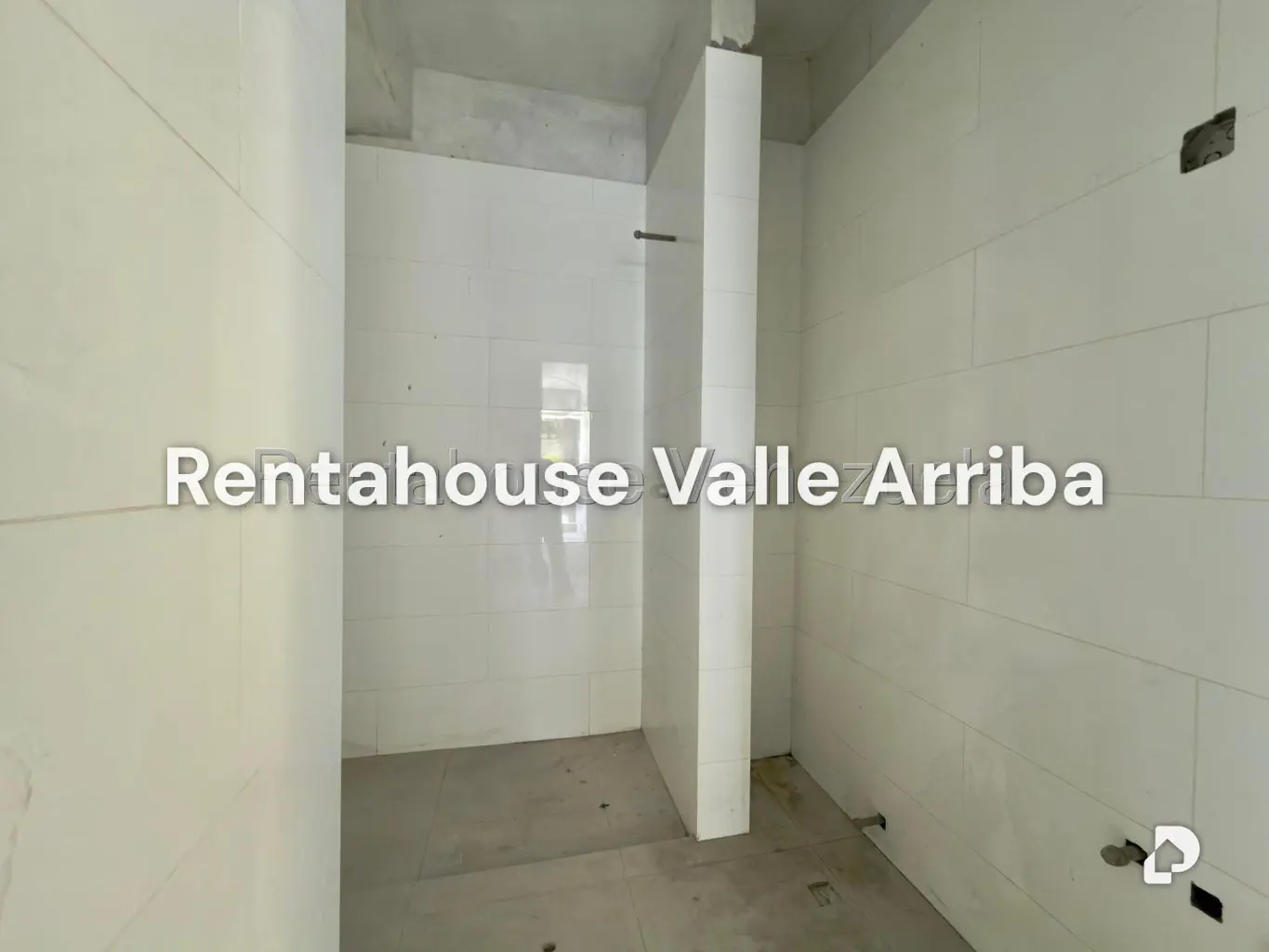 Apartamento en El Rosal, Caracas – 18
