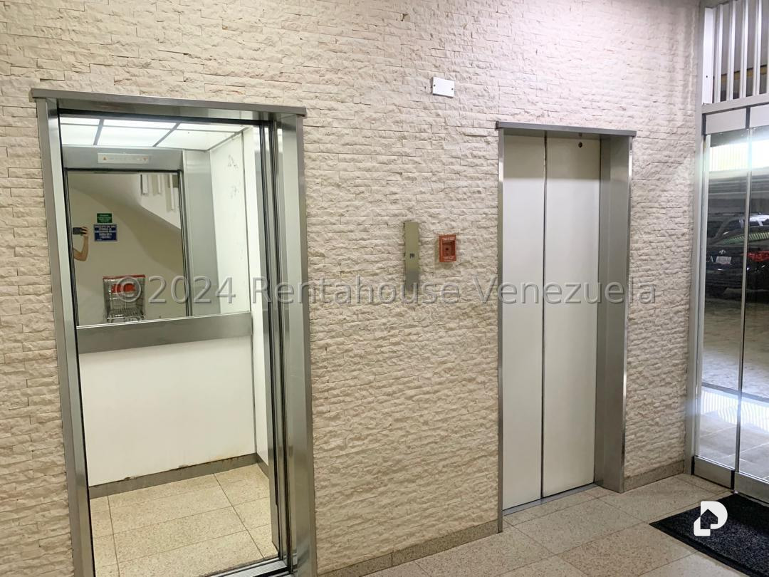 Apartamento en Altamira, Caracas – 4
