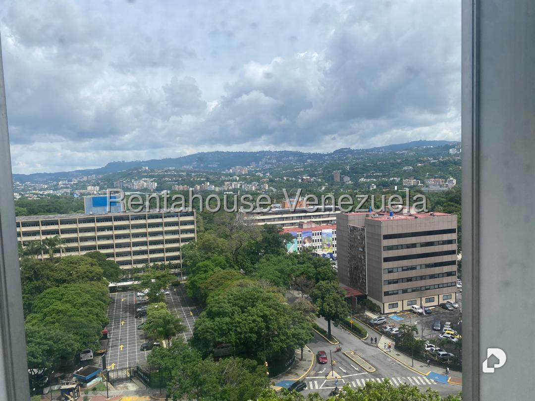 Oficina en Los Palos Grandes, Caracas – 1