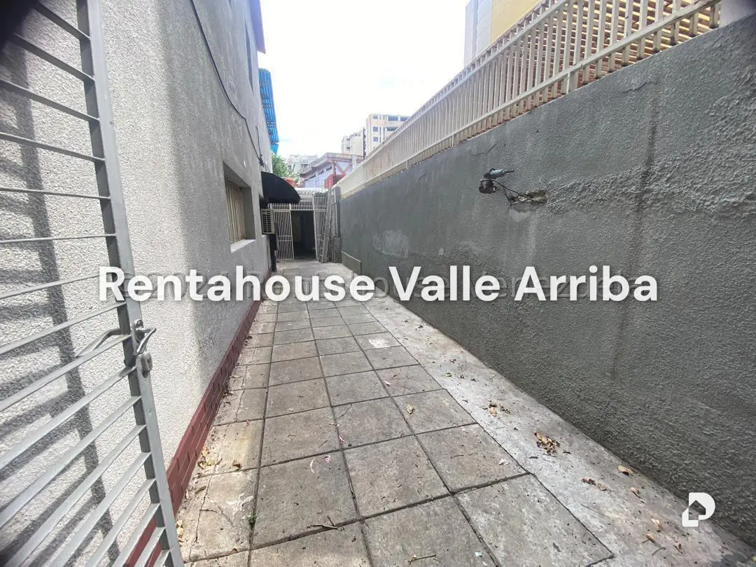 Local comercial en Bello Monte, Caracas – 3