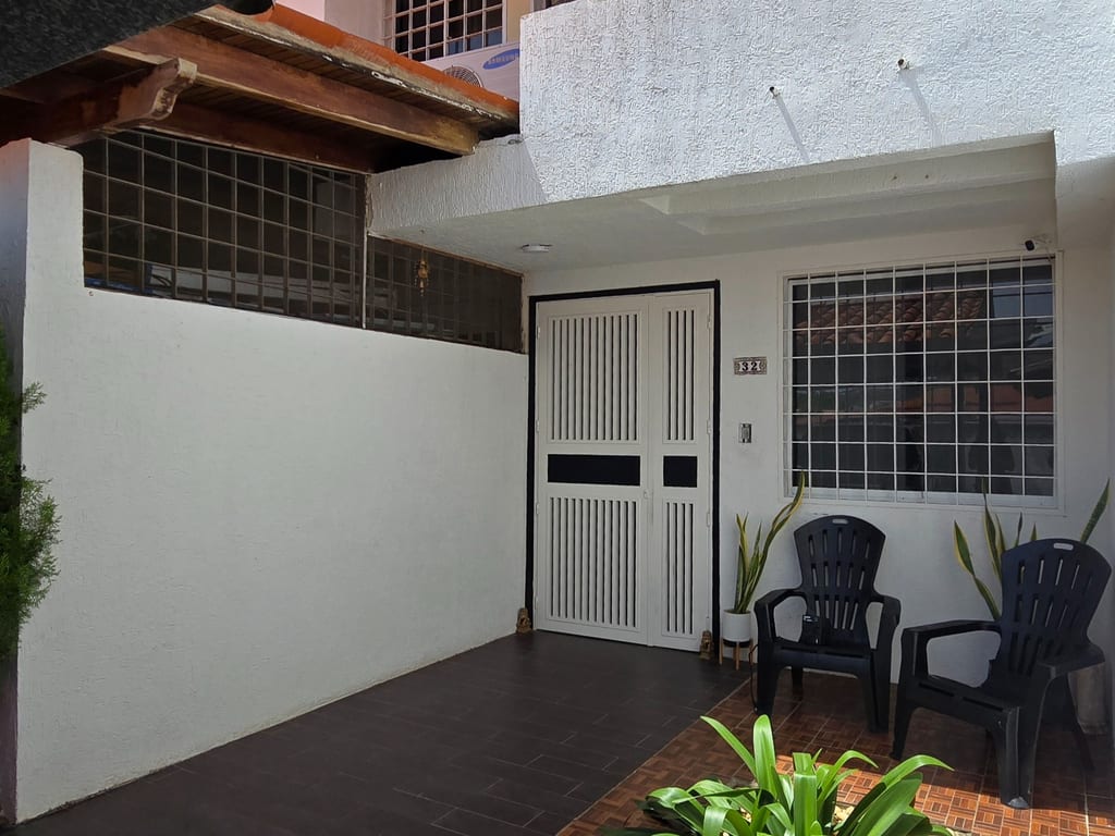 Townhouse en Urbanización Maneiro, Porlamar - 1