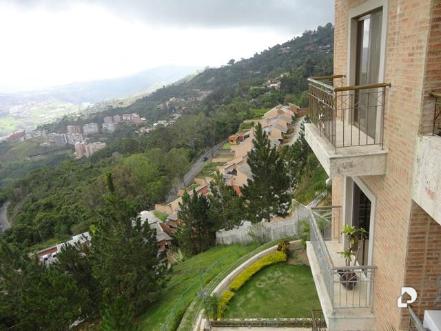 Apartamento en Los Naranjos (del Cafetal), Caracas – 21