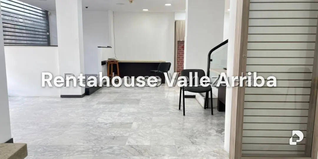 Local comercial en El Recreo, Caracas – 24