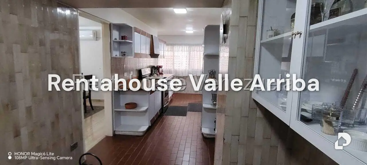 Apartamento en La Florida, Caracas – 14
