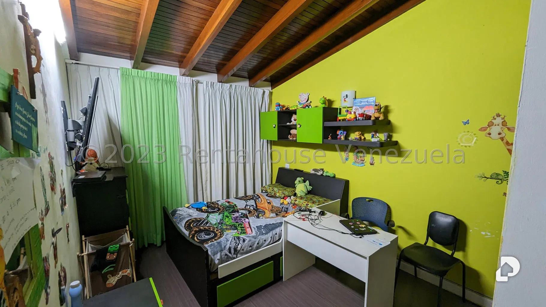 Casa en Miranda, Caracas – 24