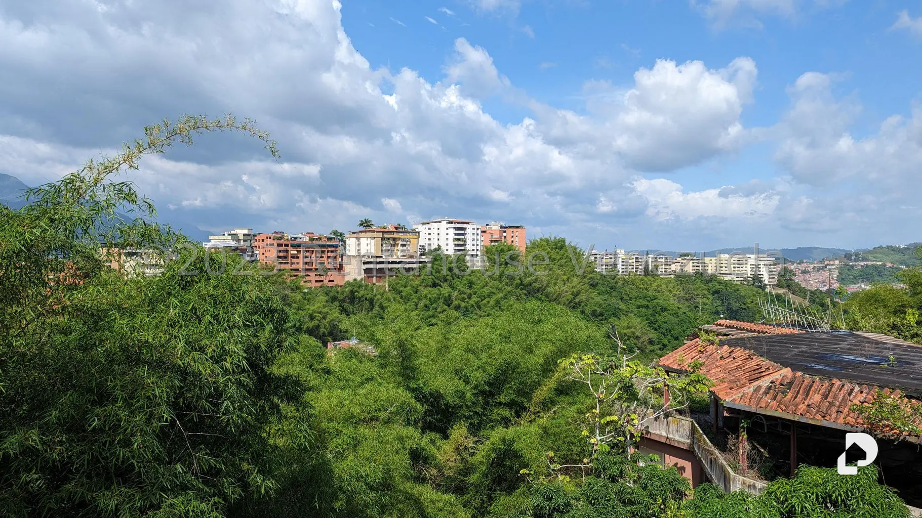 Casa en Miranda, Caracas – 13