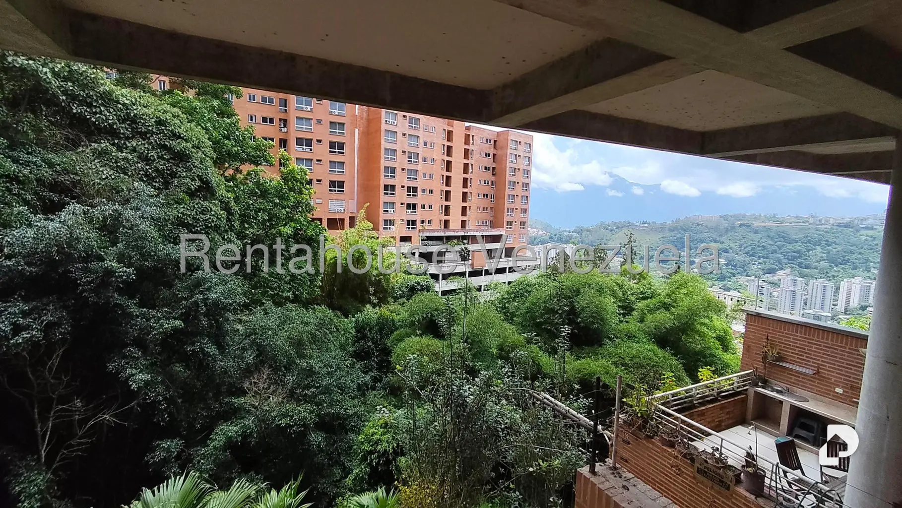 Apartamento en Oripoto, Caracas – 12