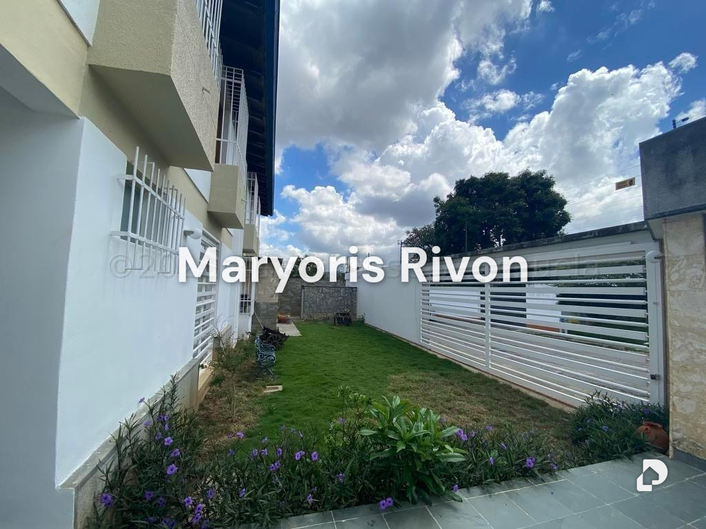 House in Prados del Este, Caracas – 30
