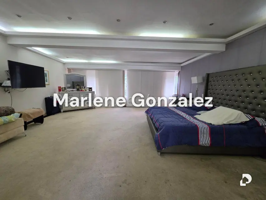 Casa en Santa Clara, Caracas – 10