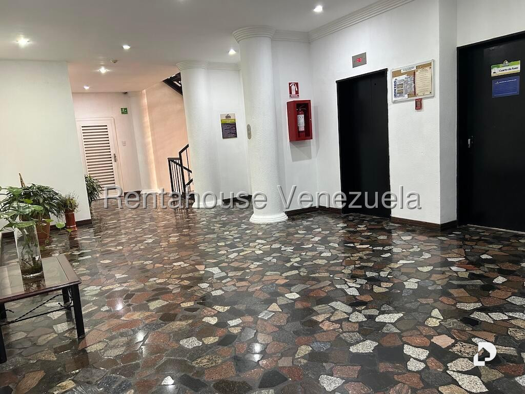 Apartamento en La Boyera, Caracas – 19