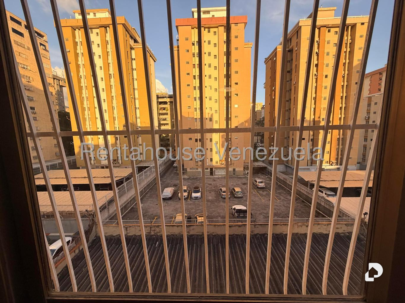 Apartamento en La Urbina, Caracas – 10