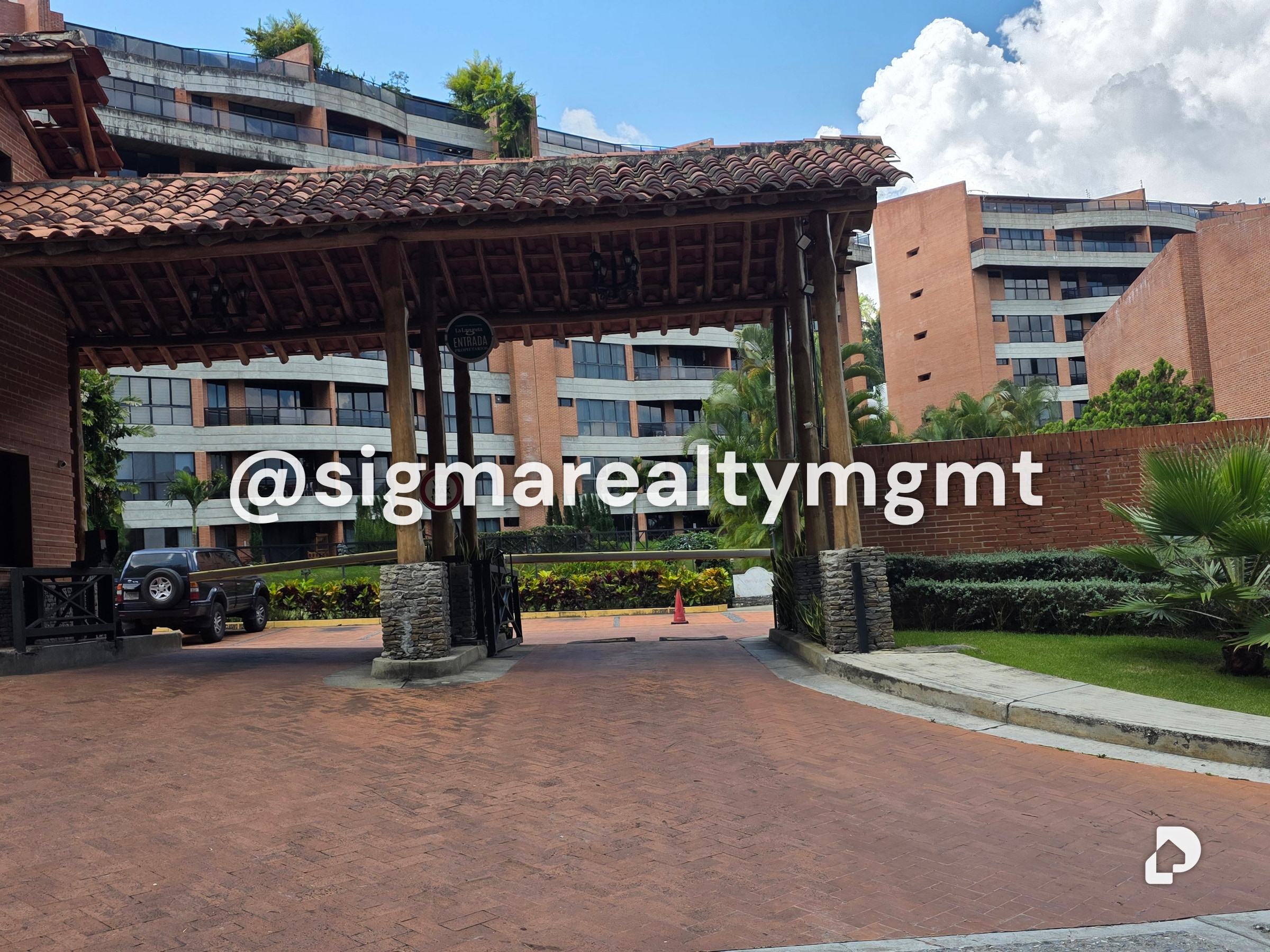 Apartamento en La Lagunita, Caracas – 2